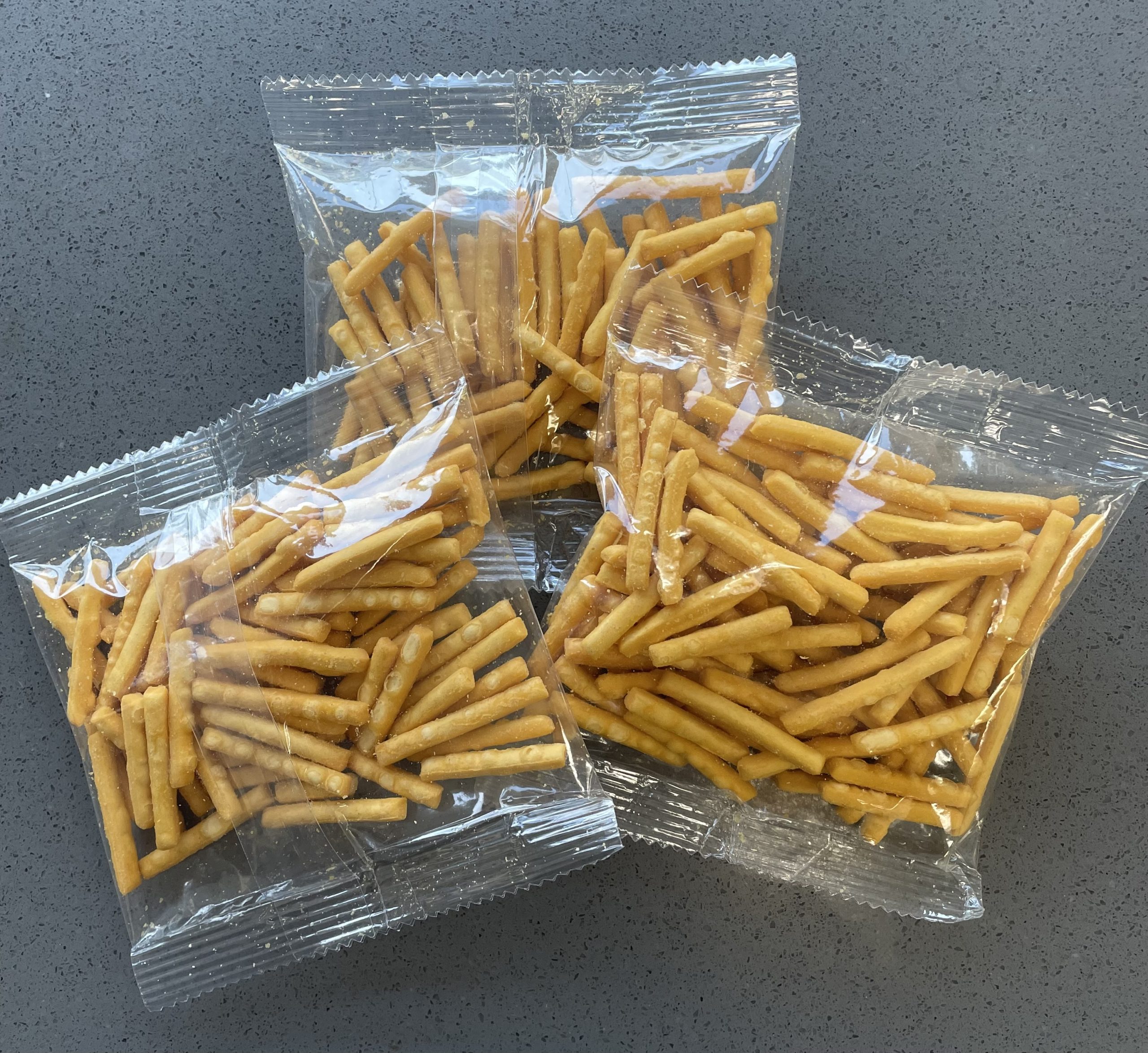 Crunchy, thick-cut, chowmein noodles